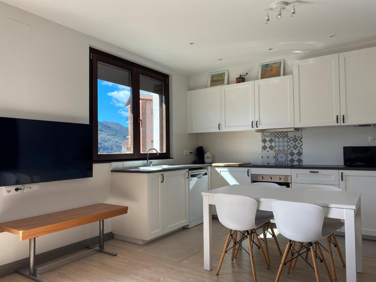 Apartamento Acogedor Сан Хуан де лес Абадесес Екстериор снимка